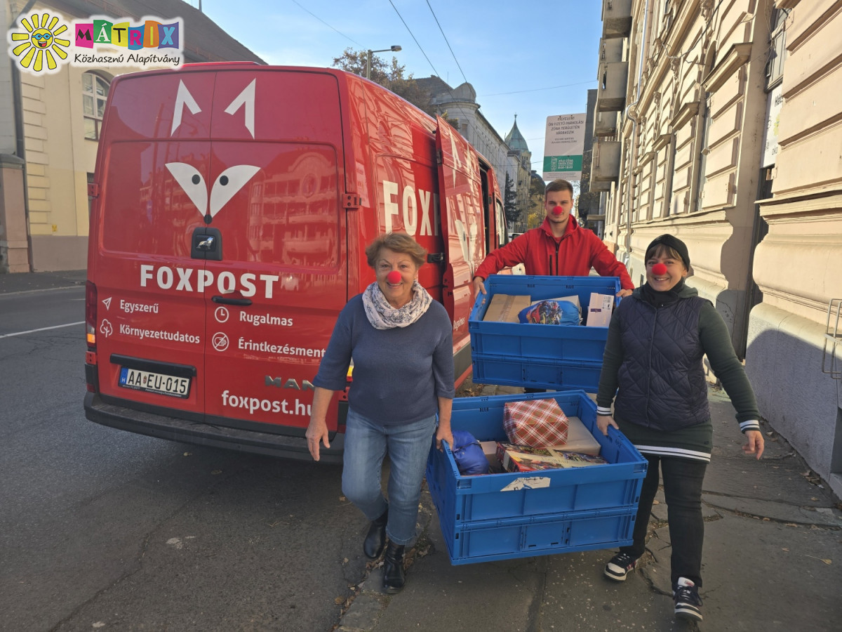 Cikkek / Bohócdoktorok segítője a FoxPost