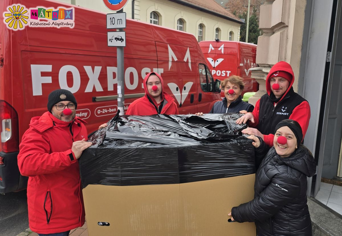 Cikkek / Bohócdoktorokat támogatott a FoxPost