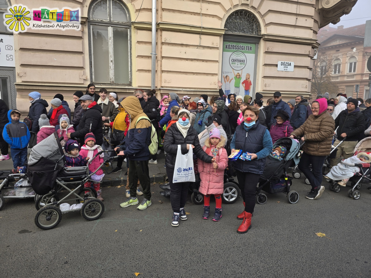 Bohócdoktorok a gyermekéhezés ellen